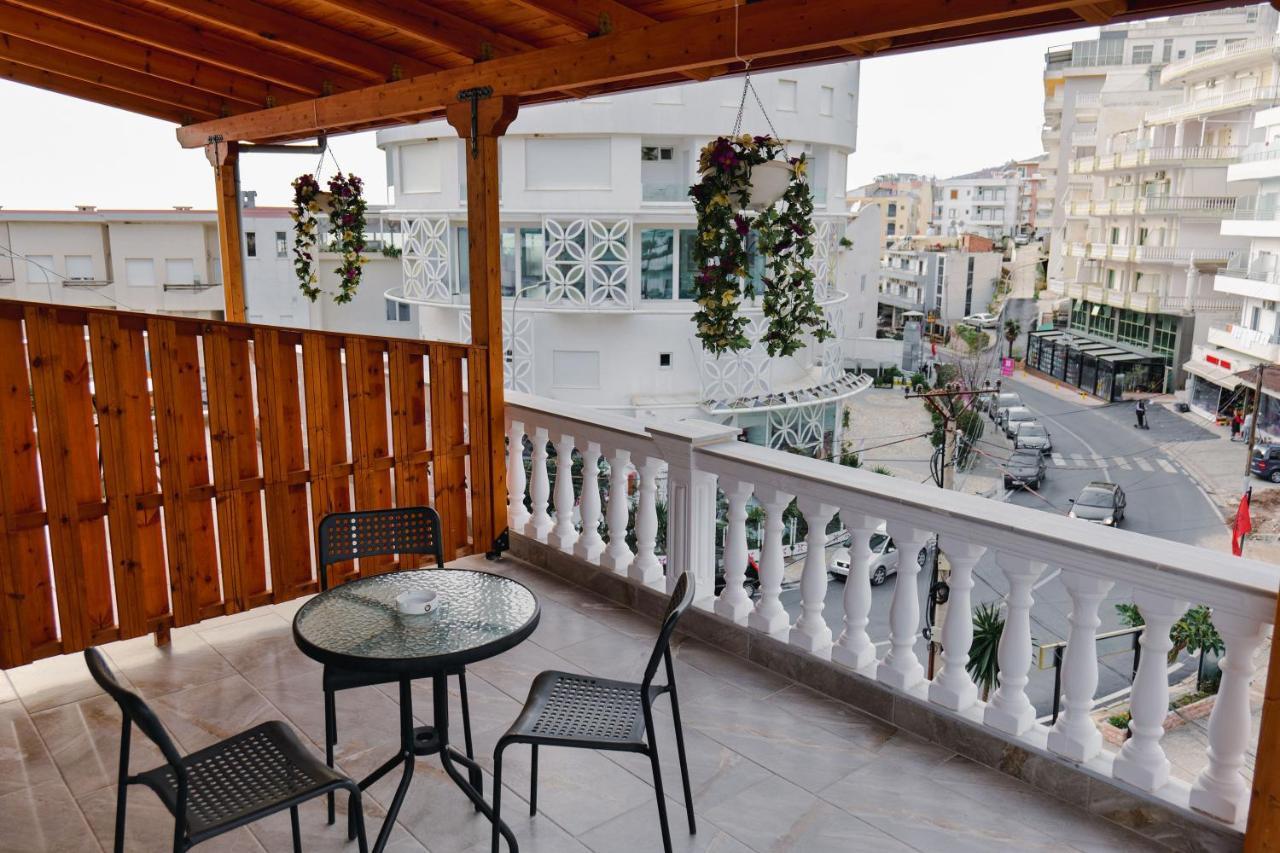 Vila Jon'A Sarande Exterior photo